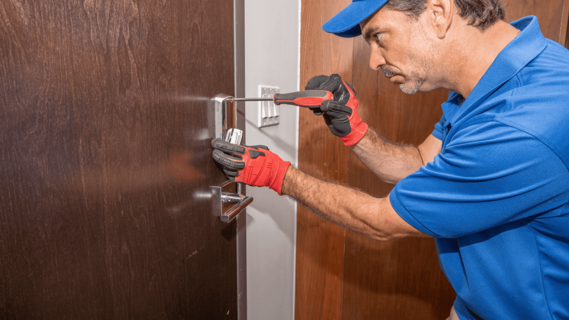 What Does a Locksmith Do?