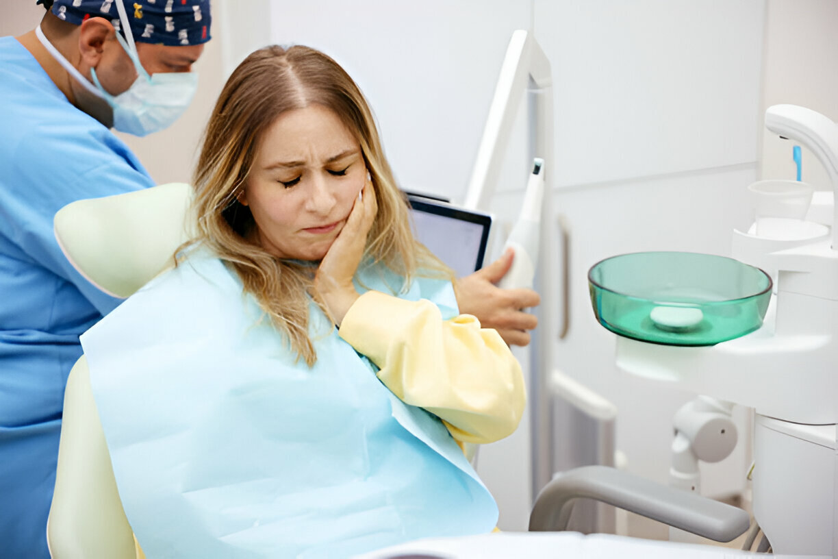 Emergency Dental Care: How Dentists Handle Urgent Situations