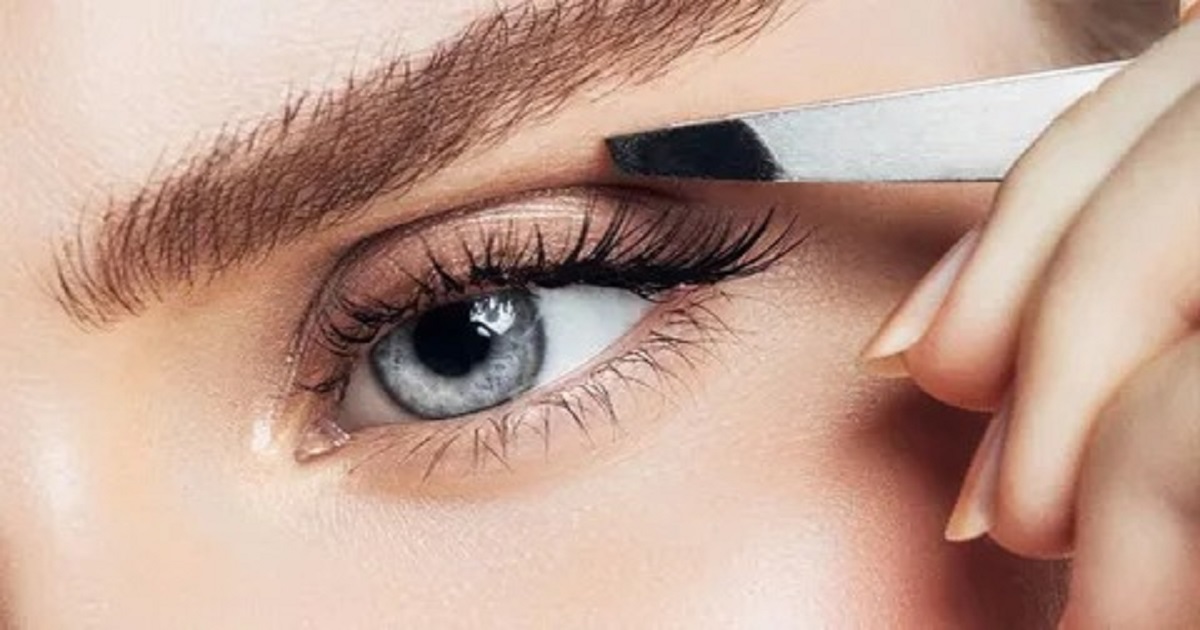 Quality and Reliability: Eyelashes Tweezers Supplier in UK